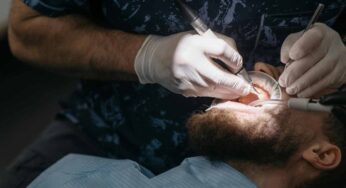 Il dentista mi ha rovinato la bocca, ho scoperto come denunciarlo per farmi dare un grosso risarcimento